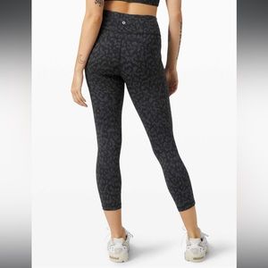 Lululemon invigorate high-rise crop 23” SIZE 4